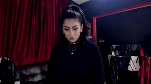 Snapshot of puffy_love chatting on October 2025 06:36:01 AM MissPuffyLove online show from October 2025 06:36:01 AM