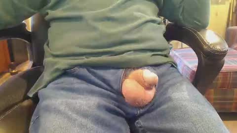 Snapshot of pulltoy1 chatting on February 2026 05:21:01 PM pulltoy1 online show from February 2026 05:21:01 PM