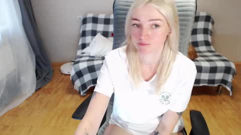 Polly online show from April 2026 05:56:02 AM