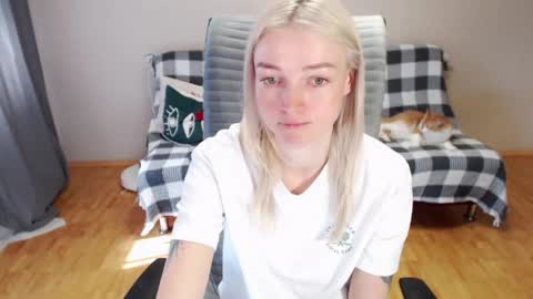 Snapshot of puma_ma chatting on May 2026 05:34:02 AM Polly online show from May 2026 05:34:02 AM