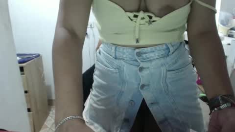 Snapshot of pummpummm chatting on December 2024 10:45:02 PM pummpummm online show from December 2024 10:45:02 PM