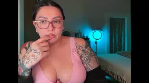 Snapshot of pumpkin_bunny chatting on October 2025 03:38:01 AM Pumpkin bunny online show from October 2025 03:38:01 AM