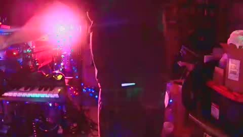 punkrunr083 online show from April 2026 09:01:02 AM