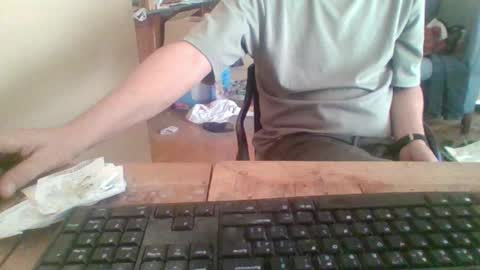 pup_y online show from October 2025 08:33:02 AM