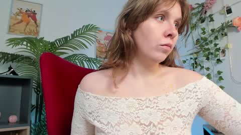 constant schedule Wednesday  Friday  Saturday  Sunday  The Rosemarie online show from April 2026 05:48:02 AM