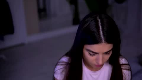 Emily online show from November 2025 04:15:02 AM