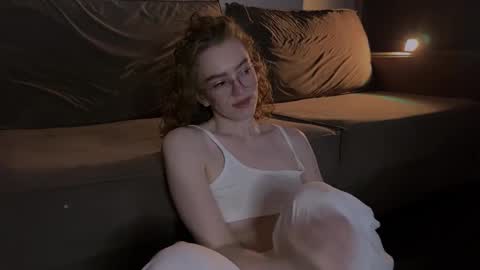 Marie online show from February 2025 03:09:02 AM