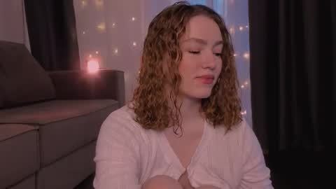 Marie online show from December 2025 10:55:02 AM