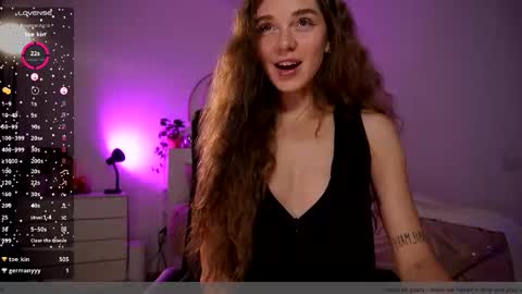 Snapshot of purple_baby chatting on October 2025 06:02:01 PM Sasha  wait you here 6 of November. will celebrate my B- day online show from October 2025 06:02:01 PM