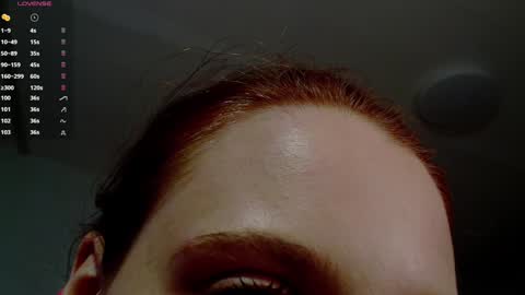 Snapshot of purplebeawer chatting on January 2025 09:25:02 PM Francine online show from January 2025 09:25:02 PM