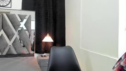 Snapshot of purplestar_ chatting on December 2025 12:32:01 PM Sara online show from December 2025 12:32:01 PM