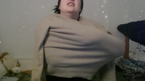 Snapshot of purplevanilla87 chatting on February 2025 03:11:02 AM Purple online show from February 2025 03:11:02 AM