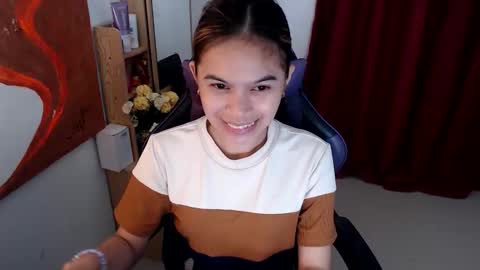 Snapshot of pussiswet_xx chatting on June 2026 10:58:01 PM jessy online show from June 2026 10:58:01 PM