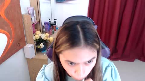 Snapshot of pussiswet_xx chatting on June 2026 03:18:02 AM jessy online show from June 2026 03:18:02 AM