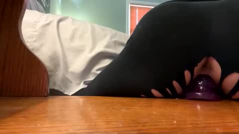 pusspat online show from November 2025 05:57:01 PM