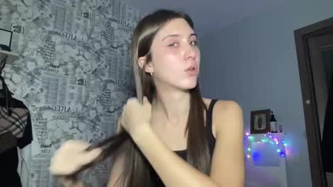 Snapshot of pussygir007 chatting on January 2025 06:57:01 AM pussygirl007 online show from January 2025 06:57:01 AM