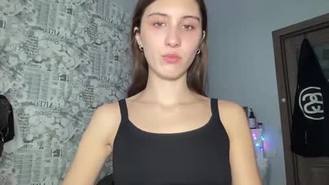 Snapshot of pussygir007 chatting on February 2025 07:35:01 AM pussygirl007 online show from February 2025 07:35:01 AM