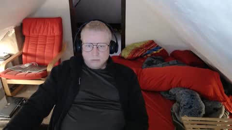 Snapshot of pussylovercb chatting on October 2025 09:13:01 AM pussylovercb online show from October 2025 09:13:01 AM