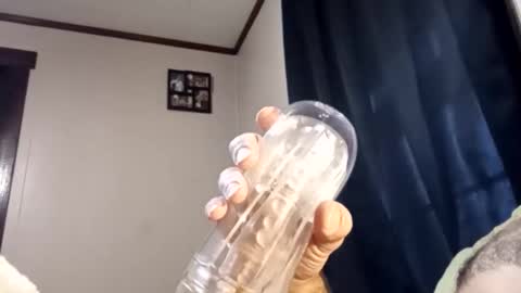 Snapshot of pussyluver420kik909587 chatting on December 2025 08:48:02 PM Pussyluver420 online show from December 2025 08:48:02 PM