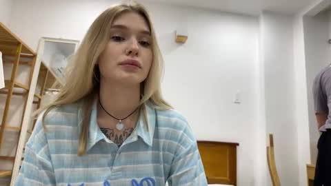 Snapshot of pussymoneywet chatting on November 2025 08:56:01 PM Lina online show from November 2025 08:56:01 PM