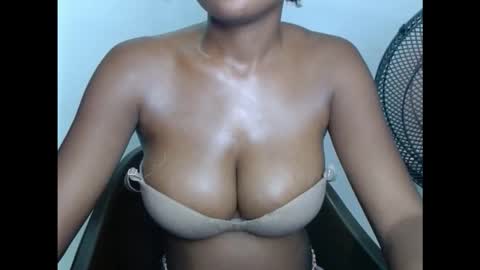 Snapshot of pussyxwetx chatting on November 2025 07:26:01 PM pussyxwetx online show from November 2025 07:26:01 PM