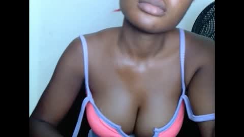 Snapshot of pussyxwetx chatting on November 2025 08:20:01 PM pussyxwetx online show from November 2025 08:20:01 PM