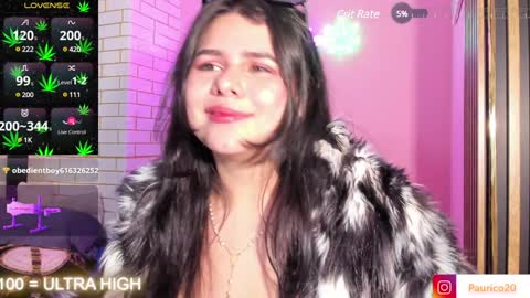 Snapshot of putipaula2 chatting on January 2025 10:19:01 PM Pau online show from January 2025 10:19:01 PM