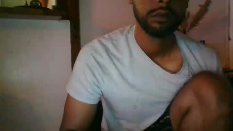 Python online show from December 2025 01:57:01 AM