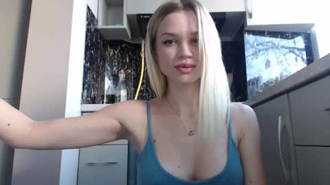Milana online show from January 2025 10:40:01 AM