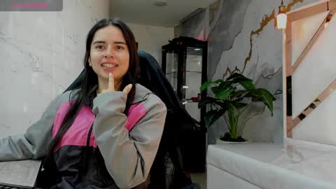 Qetsyah online show from April 2026 01:22:01 PM