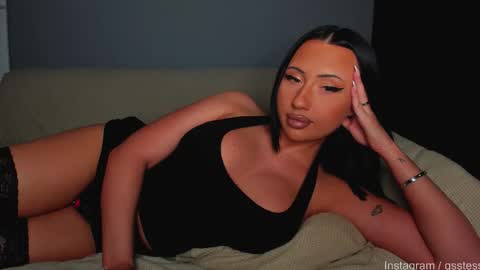 Snapshot of qsstess chatting on October 2025 08:20:01 PM Ana online show from October 2025 08:20:01 PM