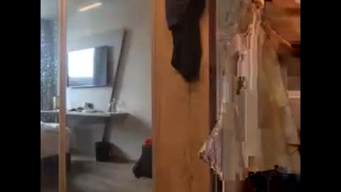 Quentin online show from October 2025 10:26:02 AM