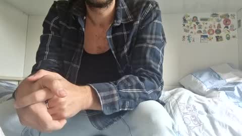 Snapshot of quantosibel chatting on December 2025 12:47:02 PM quantosibel online show from December 2025 12:47:02 PM