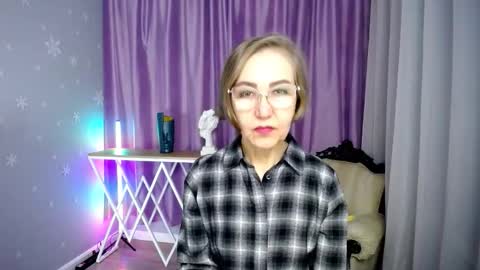 Snapshot of queen_a_n_i chatting on November 2025 02:16:01 PM A N I Ill be here on December 1st online show from November 2025 02:16:01 PM