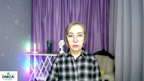 Snapshot of queen_a_n_i chatting on November 2025 09:45:01 AM A N I Ill be here on December 1st online show from November 2025 09:45:01 AM