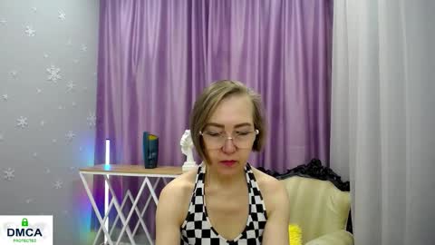 Snapshot of queen_a_n_i chatting on November 2025 10:29:01 AM A N I Ill be here on December 1st online show from November 2025 10:29:01 AM