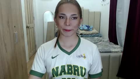 Snapshot of queen_heart0 chatting on February 2026 03:36:02 AM shawny online show from February 2026 03:36:02 AM