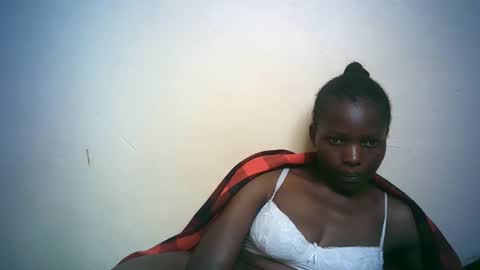Snapshot of queen_joan chatting on February 2025 06:44:02 AM queen_joan online show from February 2025 06:44:02 AM