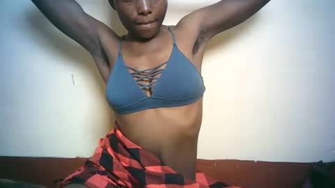 Snapshot of queen_joan chatting on February 2025 07:01:02 AM queen_joan online show from February 2025 07:01:02 AM