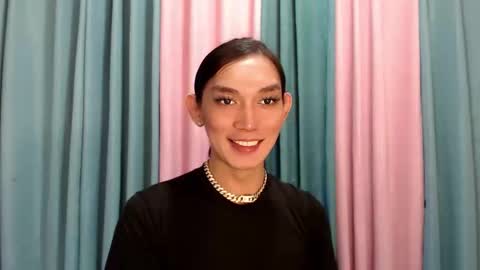 Snapshot of queen_lucifer chatting on November 2025 11:32:02 AM Queen Lucifer online show from November 2025 11:32:02 AM