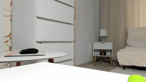 Snapshot of queen_of_deepthroat chatting on January 2025 12:18:01 PM queen_of_deepthroat online show from January 2025 12:18:01 PM