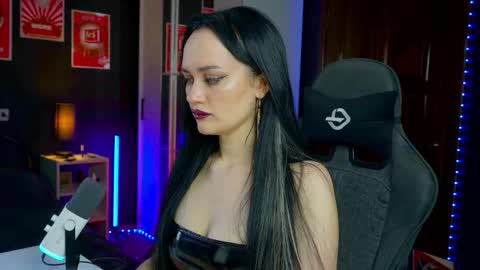 Your world and the universe Aliss online show from December 2025 06:18:01 AM