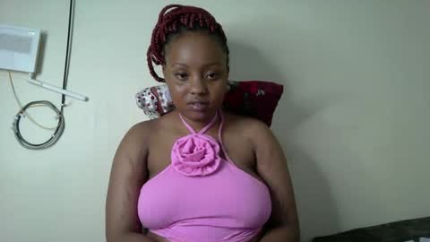 queen online show from November 2025 08:25:02 PM