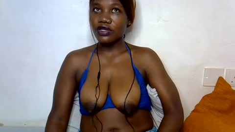 Snapshot of queenbest chatting on July 2026 02:54:01 PM Cindy Melahnin online show from July 2026 02:54:01 PM