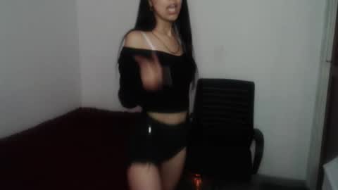 Snapshot of queenbyte_18 chatting on December 2025 04:09:01 AM queenbyte_18 online show from December 2025 04:09:01 AM