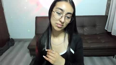 queenbyte_18 online show from July 2026 05:12:02 AM