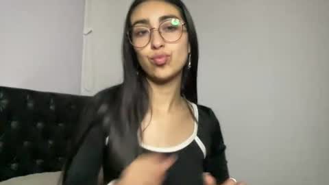 queenbyte_18 online show from July 2026 04:45:01 AM