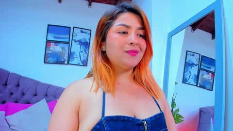 Queen online show from February 2025 07:18:02 PM