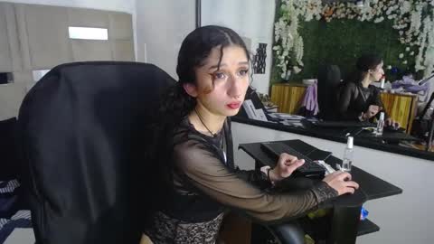 QUEENJEENN online show from January 2025 06:51:02 PM