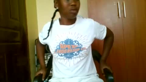 Snapshot of queenleona61 chatting on July 2026 07:48:01 AM queenleona61 online show from July 2026 07:48:01 AM